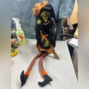 Witch Crafters Shelf Sitter Halloween Decor Witch Doll 33“ Black Orange Dress